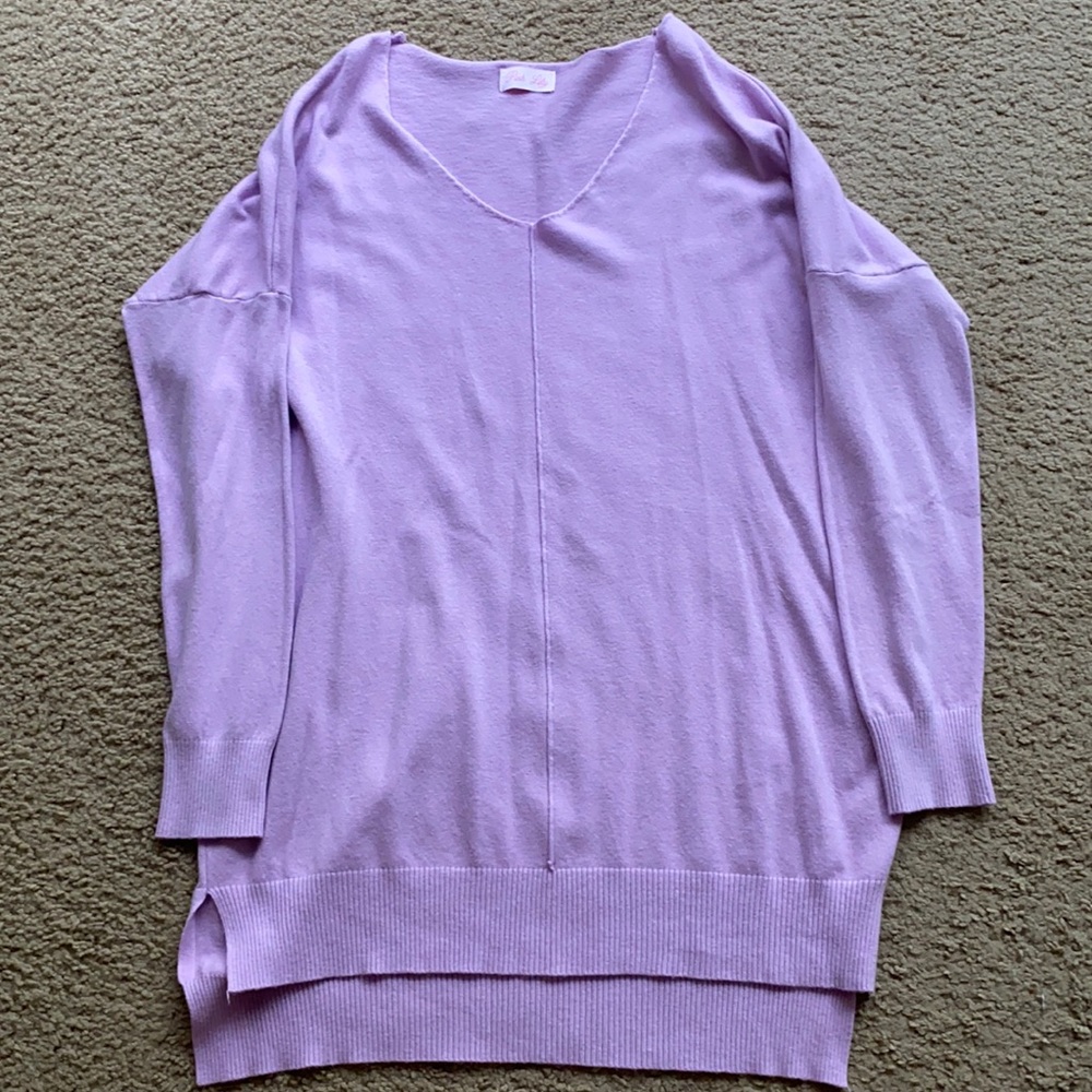 Oversized v-neck sweater